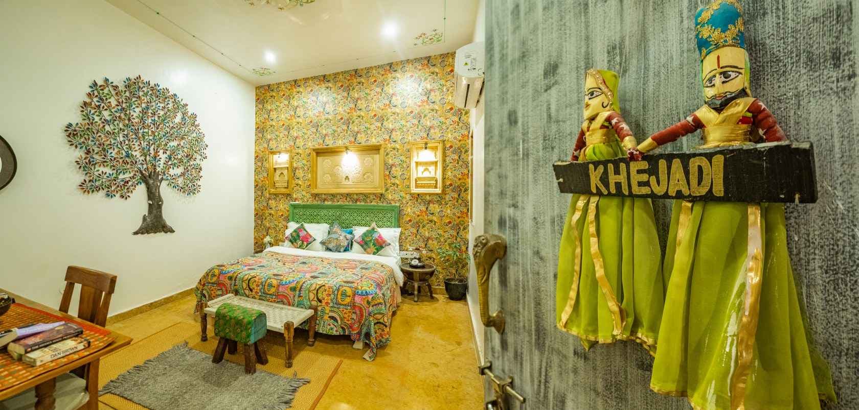 Hotel Garh Meera